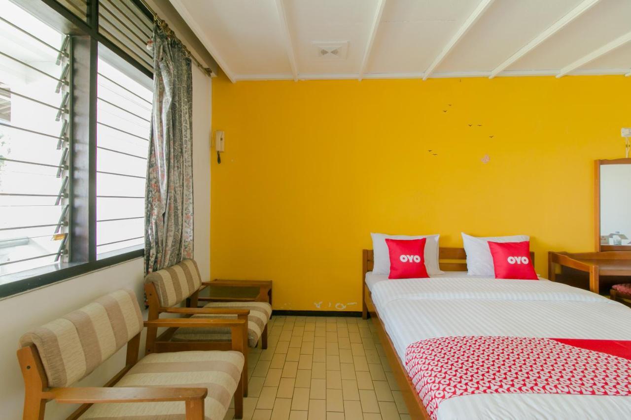Oyo 1996 Koneng Hotel Cibodas Extérieur photo